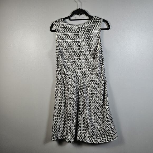 J.Crew Embroidered Cotton Fit Flare Dress Black White Sleeveless Size 10 - Picture 2 of 9
